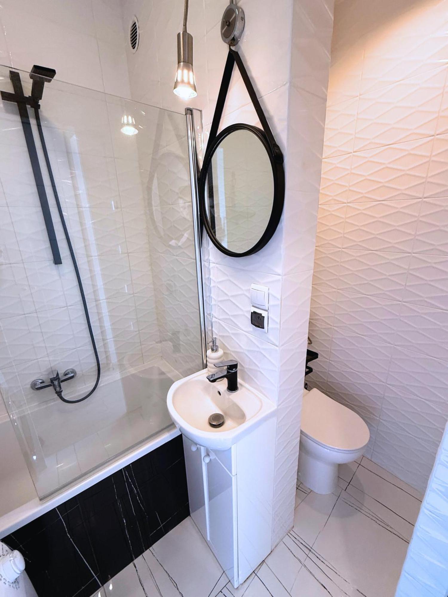 Zacisze Kopernika Z Darmowym Parkingiem Apartment Torun Exterior photo